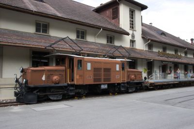 Ge 6/6 I - 407 als Denkmallokomotive abgestellt vor dem Bahnmuseum Albula in Bergün
Schlüsselwörter: ge , 6/6 , 407