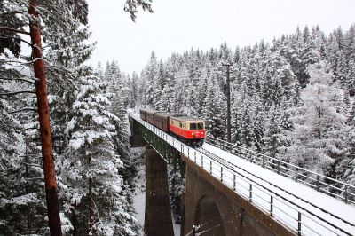 Am Kuhgraben
Der Gösingpendler beim Rückweg am Kuhgraben
Schlüsselwörter: 1099.14, Gösingpendler, Kuhgraben