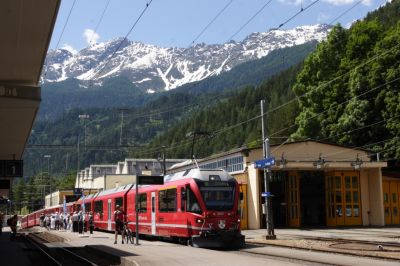 Gerade eingetroffen im Bahnhof von Poschiavo ist ABe 8/12 - 3501 Allegra "Willem Jan Holsboer"
Schlüsselwörter: allegra , abe , 4/16 , 3501 , Willem Jan Holsboer