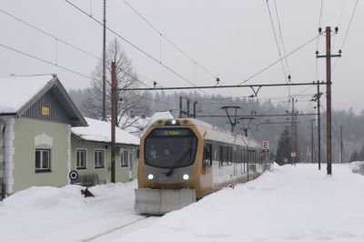 ET 8 bei der Durchfahrt durch den Bhf. Annaberg
Schlüsselwörter: et , 8 , himmelstreppe , schneepflug