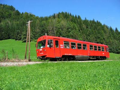 5090.08 kurz vor Mirenau
Am 1.9.2006 fährt Tauruskälbchen 5090.008 kurz vor Mirenau Richung Opponitz.
Schlüsselwörter: 5090 , 008