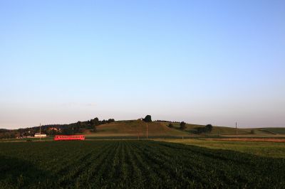 Morgens bei Ober-Grafendorf
Der 5090 hier ist einer der ersten Züge, die des Morgens auf der Mariazeller Bahn unterwegs sind. Er wird gleich Ober-Grafendorf erreichen.
Schlüsselwörter: lange Gerade , Ober-Grafendorf , 5090