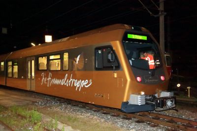 ET2 am Alpenbahnhof
Blick auf den ET2, der gerade zusammen mit dem ET1 im Alpenbahnhof angekommen  ist.
Schlüsselwörter: ET1, ET2, Testfahrt