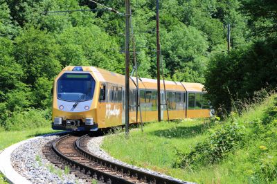 Rolltreppe auf Tour
Nachschuß auf eine Testfahrt der ET2 und ET1. 
Schlüsselwörter: ET1 , ET2 , Testfahrt