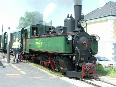 Yv2 mit Sonderzug nach Ybbsitz
Am 8.Juni 2007 war für eine Reisegruppe eine Sonderfahrt mit der Yv2 nach Ybbsitz am Programm.
