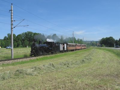 Mh.6 Hofstetten-Grünau
Mh.6 mit dem Panoramic760 am 6.6.2010 unterwegs nächst Hofstetten-Grünau.
Schlüsselwörter: Mh 6 , Mh. , 399 , 06 , Hofstetten-Grünau , Panoramic , 760