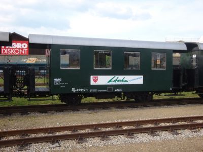 NÖVOG Bi/s 95910
Der NÖVOG Bi/s 95910 wirbt für die Gemeinde "Litschau".
Schlüsselwörter: Waldviertler, Schmalspurbahn, Schmalspurbahnen, Gmünd, Wagen